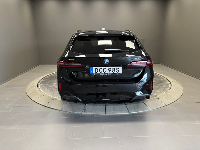 Bild 4 av BMW 530e xDrive Touring M Sport Business Edt Comfort-paket BW-Ljud Drag DEMO