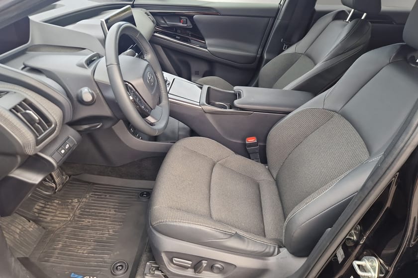 Bild 4 av Toyota bZ4X AWD 71,4Kwh 217hk
