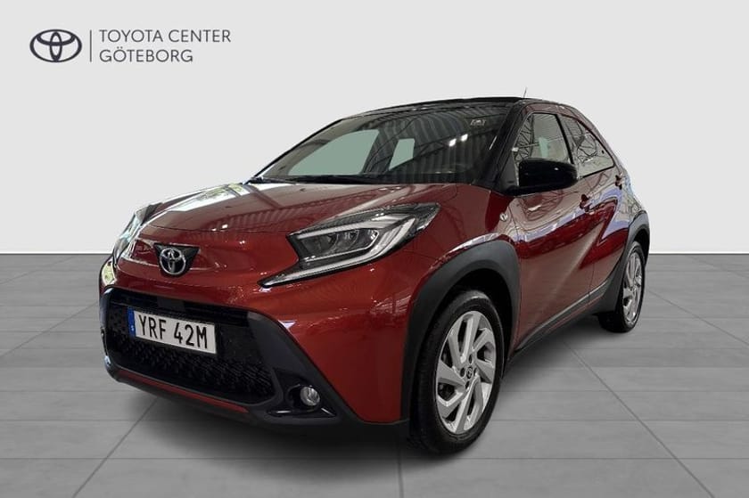 Bild 1 av Toyota Aygo X 1.0 S-CVT PULSE AIR (CANVASTAK) CUSTOM PAC