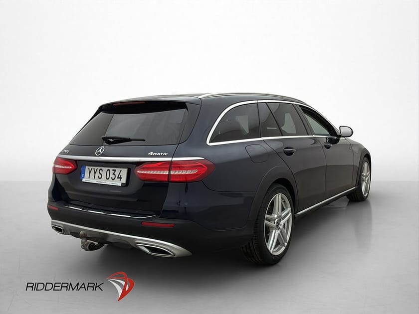 Bild 5 av Mercedes-Benz E 220 d 4MATIC All-Terrain E220 4M Pano Drag HUD Burmester