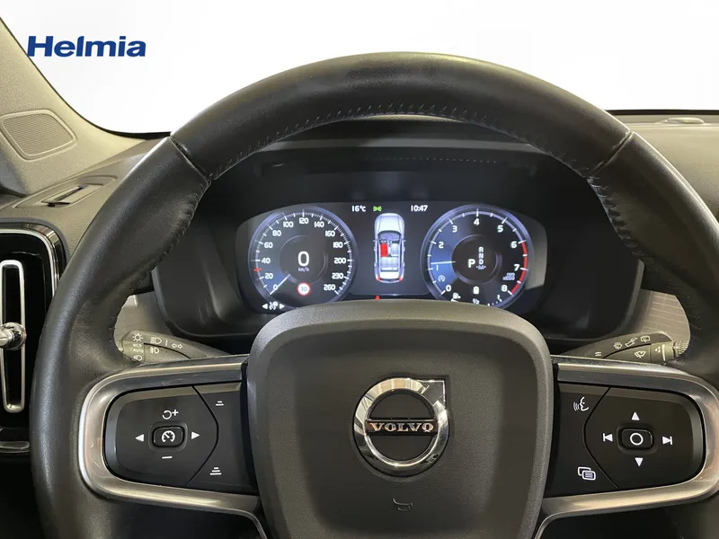 Bild 14 av 15 – Volvo XC40 B4 FWD Bensin Momentum Advanced Edt