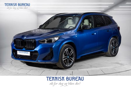 BMW iX1 xDrive30 M Sport, Skinn, H&K, HUD, R. Kamera, H. Feste