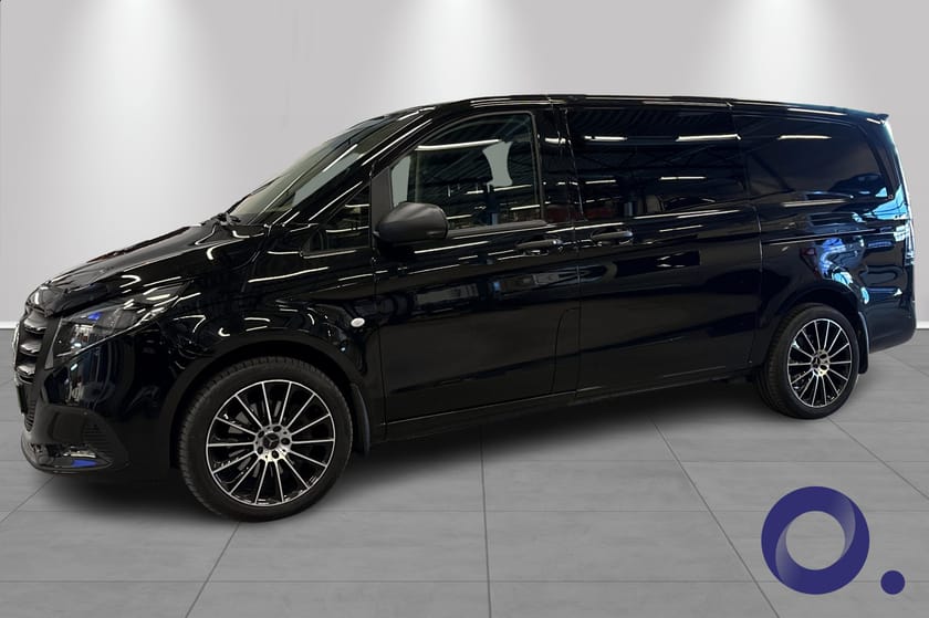 Bilde 2 av Mercedes-Benz Vito 119 CDI 4x4 3.0t V119 A2 4MATIC | DISTRONIC, HENGERFESTE, WEBASTO, 360+
