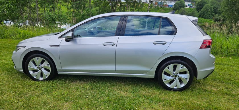 Bilde 3 av Volkswagen Golf 8 style  190 tsi 4m  dsg