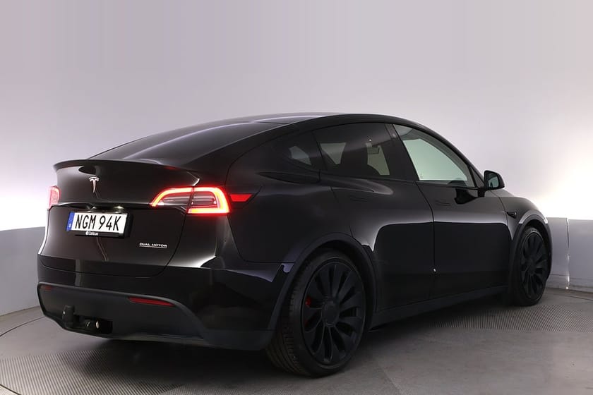 Bild 5 av Tesla Model Y Performance Autopilot Panorama Drag