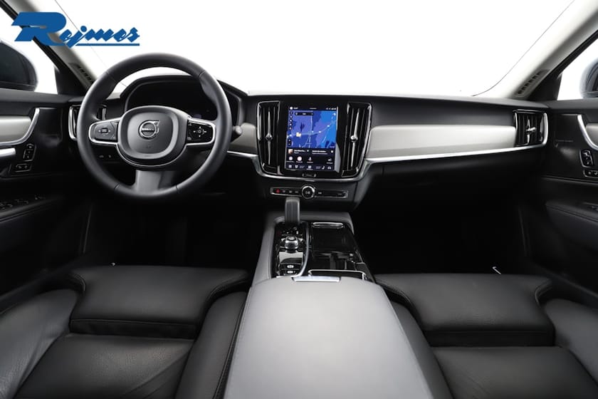 Bild 2 av Volvo V90 Recharge T6 Plus Dark