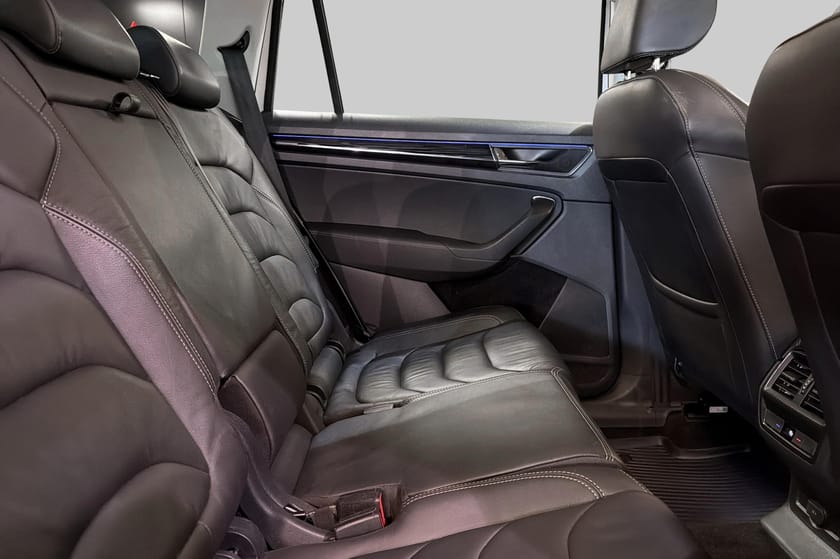 Bild 5 av Škoda Kodiaq 7-Seater 2.0 TSI 4x4 Business 7-Sits Pano Cockpit Skinn