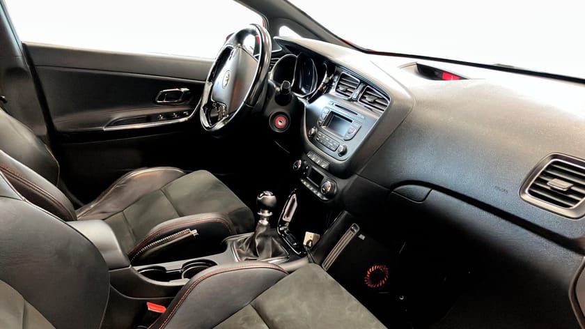 Bild 5 av Kia cee'd GT / Drag & MoK värmare