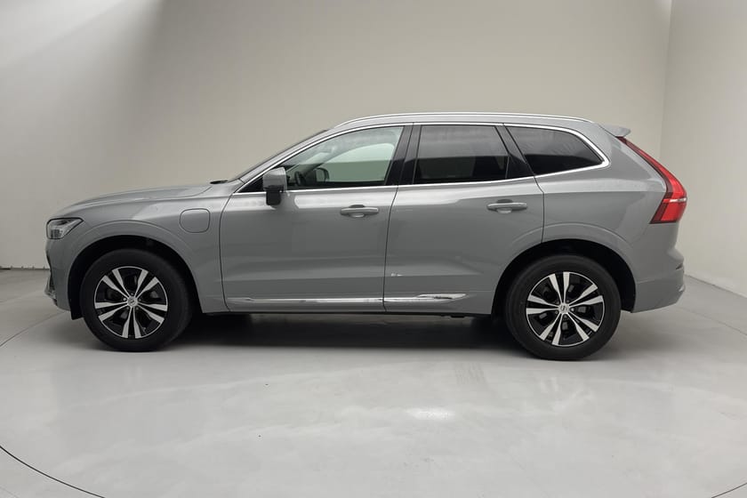 Bild 2 av Volvo XC60 T6 AWD Recharge (350hk) Core Bright Pano Drag
