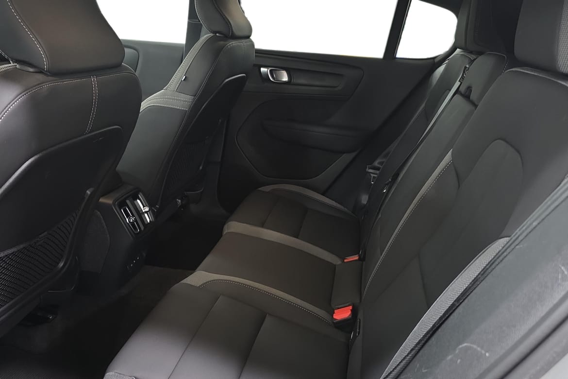 Volvo C40 Recharge Twin, 408hp, 2024