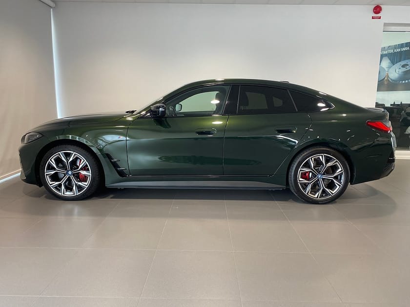 Bild 2 av BMW i4 M50 xDrive Gran Coupé M Sport Package Pro Panoramatak Drag