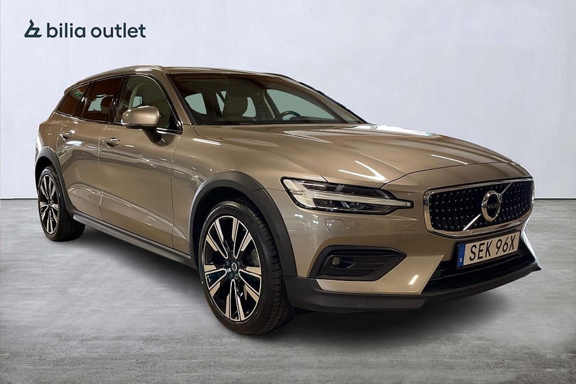 Bild 4 av Volvo V60 Cross Country B4 AWD Adv SE / H/K / Skinn / Drag / Navi / B-kamera
