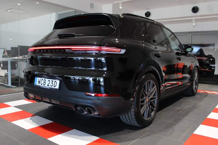 Bild 3 av Porsche Cayenne E-Hybrid 