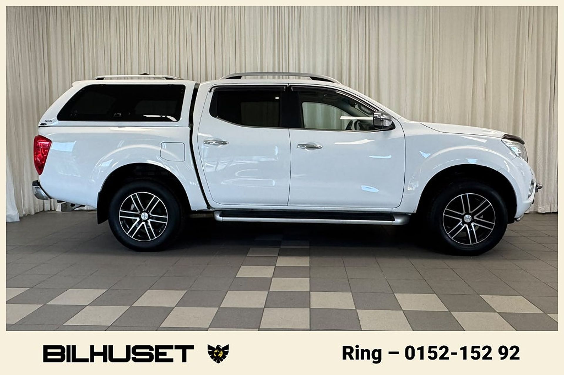 Nissan Navara 2017, bild 2/10
