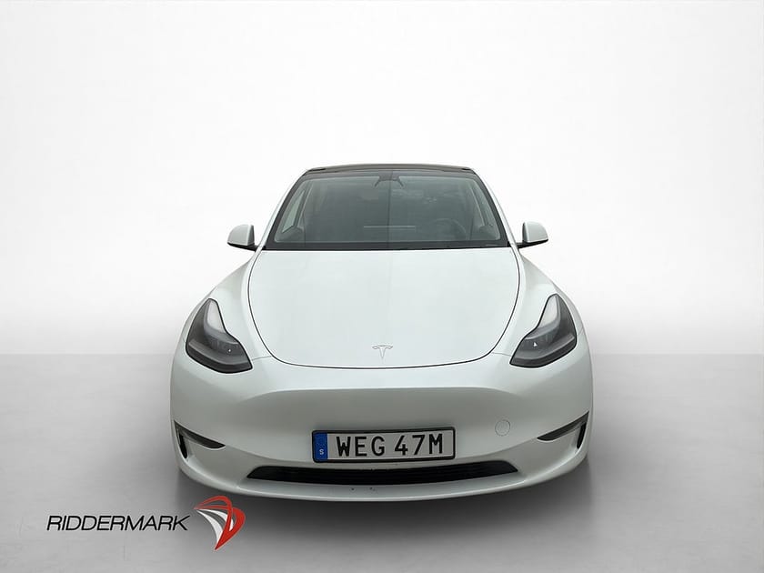 Bild 3 av Tesla Model Y Long Range AWD Värmepump Dragkrok Svensksåld
