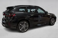 Thumnail bilde 3 av BMW iX1 xDrive30