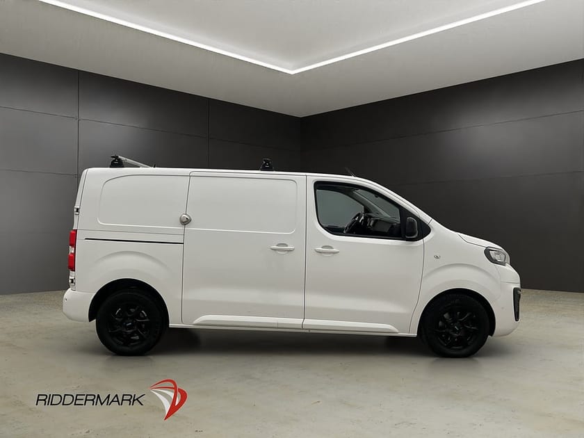 Bild 2 av Peugeot Expert Utökad Last L2 Värmare Dragkrok B-Kamera CARPLAY Moms