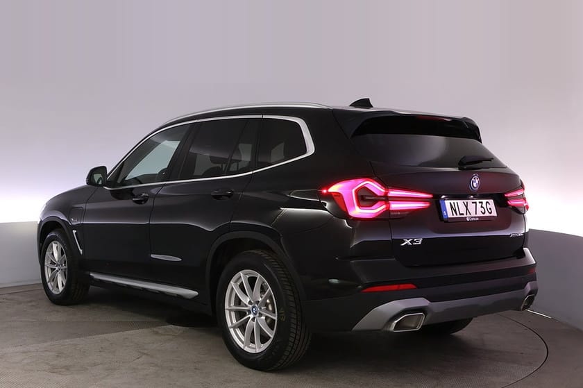 Bild 4 av BMW X3 xDrive30e HiFi Kamera M-Sport ratt LED Navi