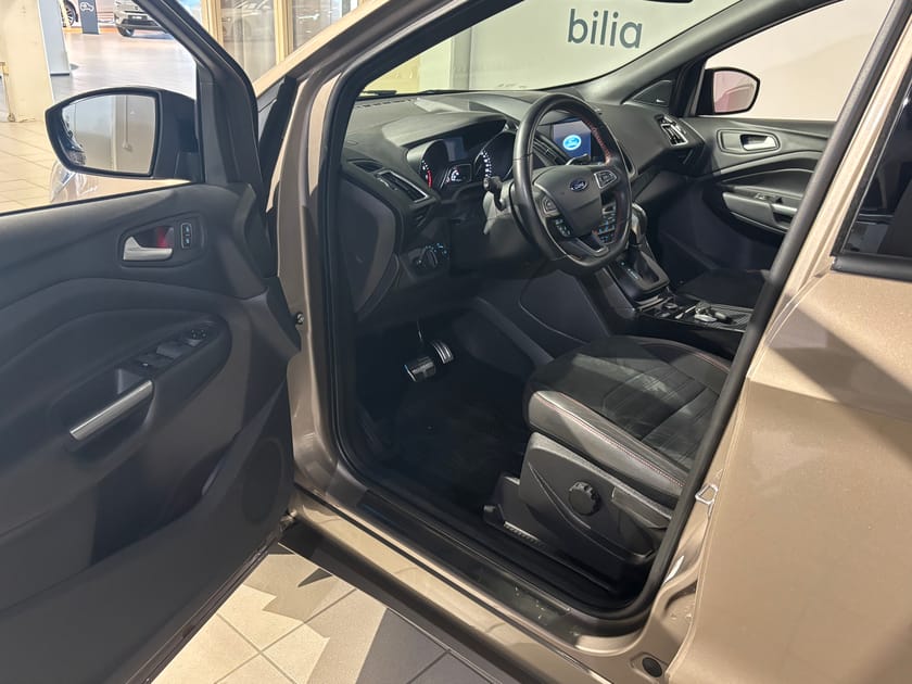 Bild 5 av Ford Kuga | Dragkrok |
