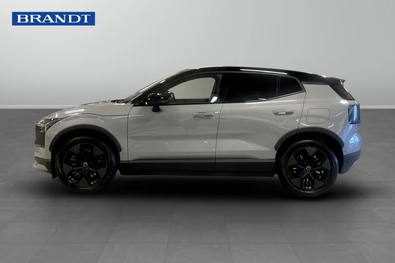 Volvo EX30 Cross Country Twin Motor Performance