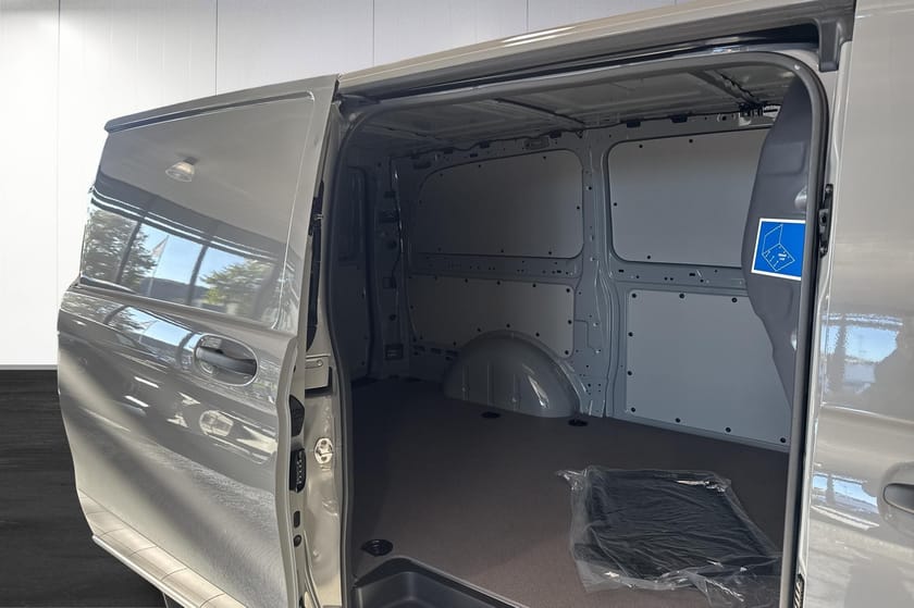 Bild 5 av Mercedes-Benz Vito 114 CDI 2.8t SKÅP LÅNG PRO