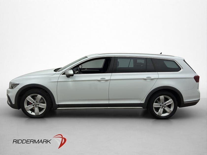 Bild 4 av Volkswagen Passat Alltrack 2.0 TDI 4M Cockpit Drag D-Värm