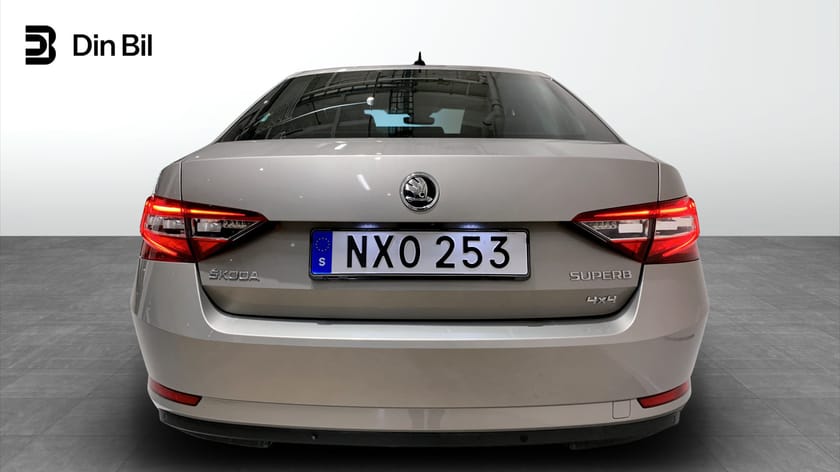Bild 5 av Škoda Superb L&K 2.0 TDI 190 DSG 4x4 Drag B-Kamera