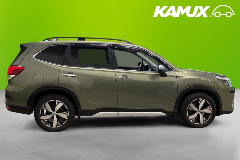 Bild 2 av Subaru Forester e-Boxer e-Boxer, Summit Dragkrok Elstolar Pano H&K 150hk