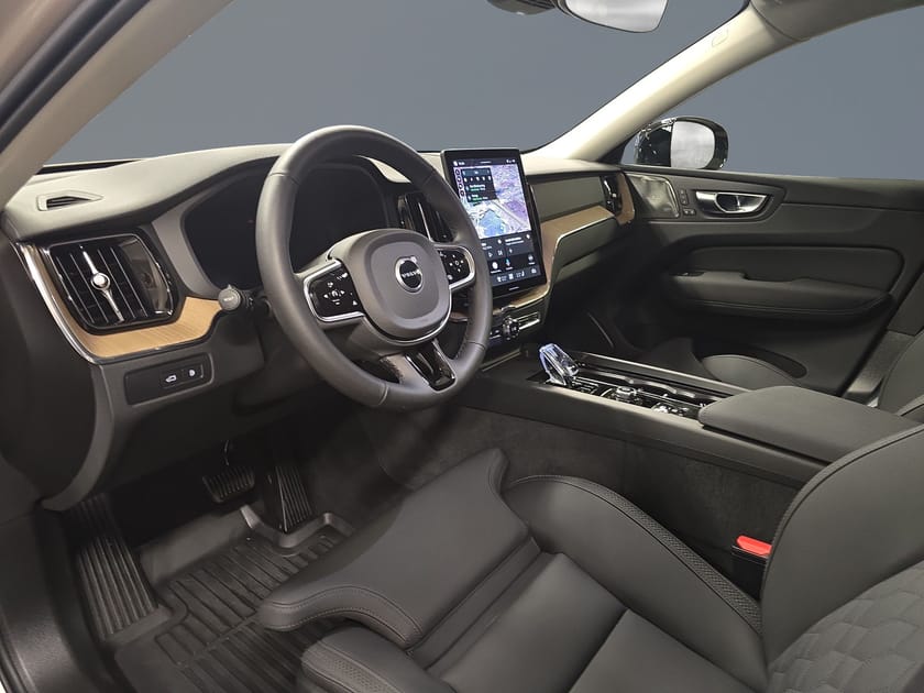 Bild 5 av Volvo XC60 T6 AWD Plus Dark Nordic Edition//Harman Kardon//