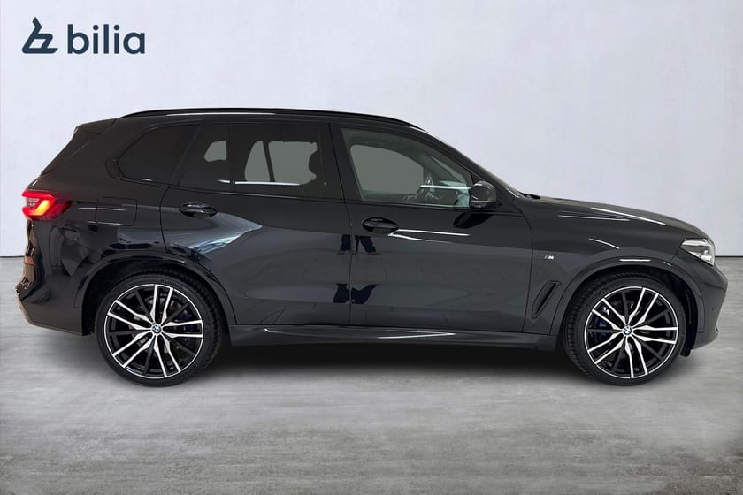 Bild 3 av BMW X5 xDrive30d M-Sport / SE SPEC / Luftfjädring / Innovation