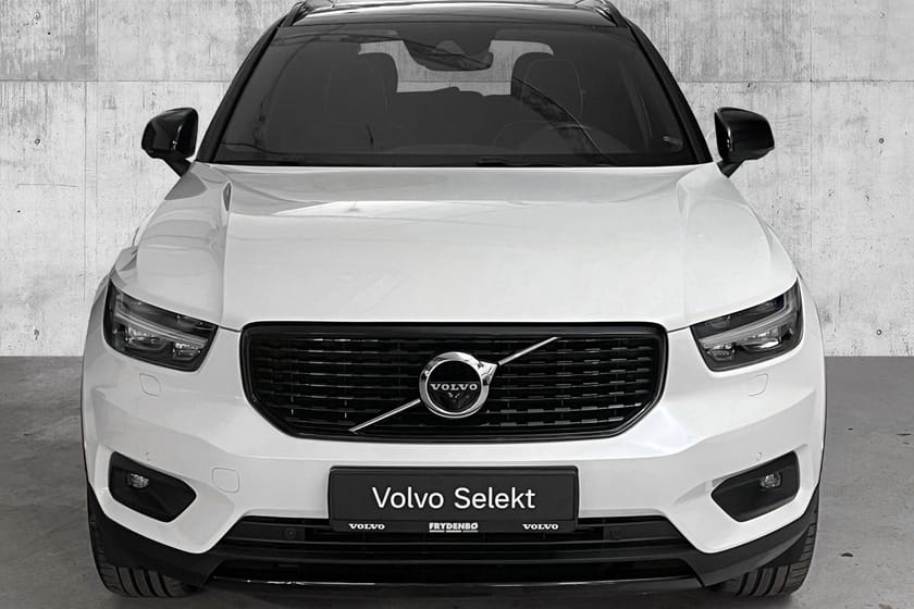 Bilde 3 av Volvo XC40 D4 AWD R-Design PANO|360|NAVI|20"