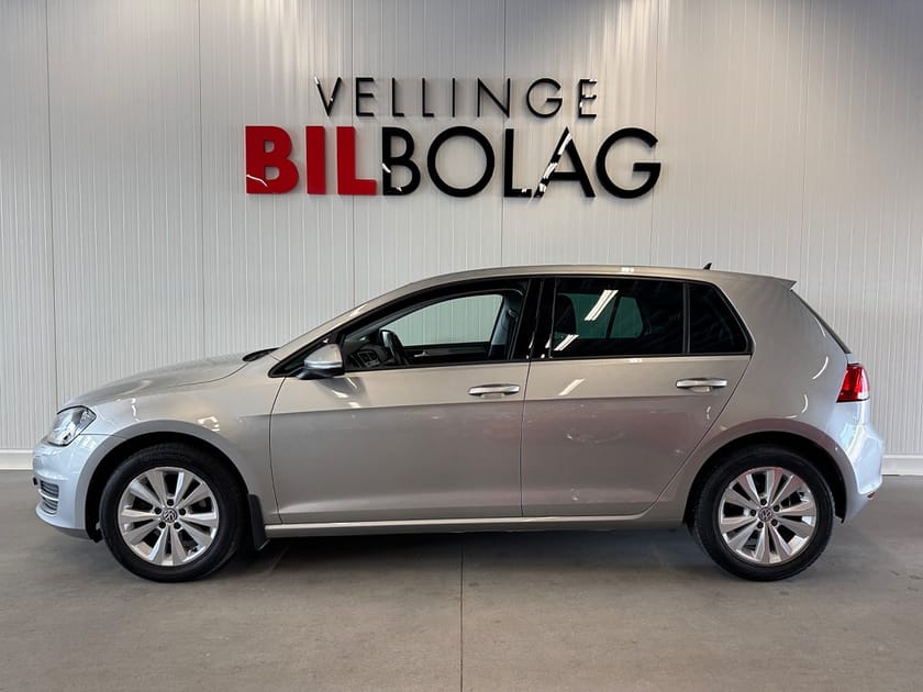 Bild 1 av Volkswagen Golf 1.2 TSI Automat Kamera Sensorer Drag Värmare