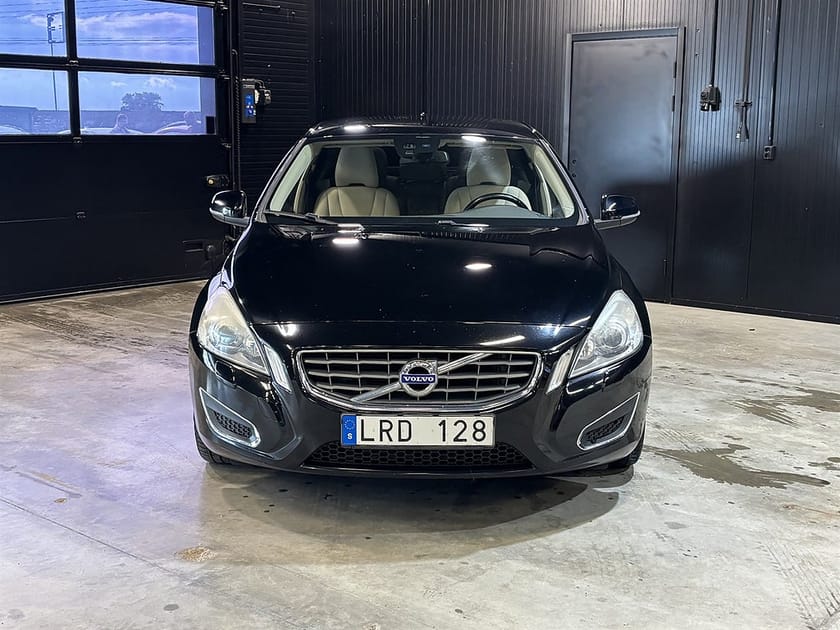 Bild 2 av Volvo S60 T3 (150hk) Momentum Business Edition