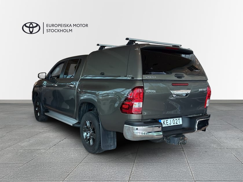 Bild 3 av Toyota Hilux Dubbelhytt 2,8 AWD D-CAB Hero Vinterhjul / Moms