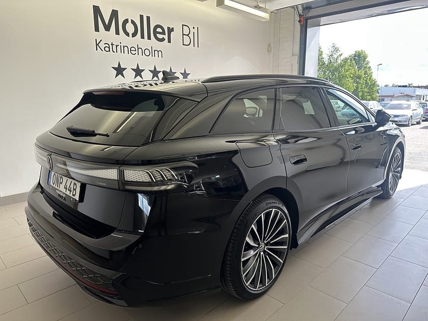 Bild 3 av Volkswagen ID.7 GTX Tourer 86 KWH BATTERI 340 HK 1 VXL