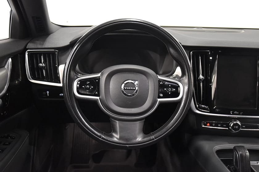 Bild 2 av Volvo V90 Cross Country B4 AWD Advanced SE D-värm H/K 360° Rattv Drag