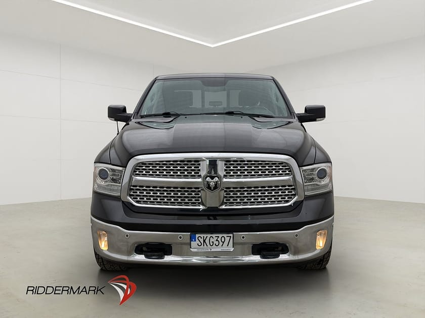 Bild 5 av RAM 1500 Crew Cab Dodge Laramie 5.7 4x4 Drag Taklucka Alpine Skinn