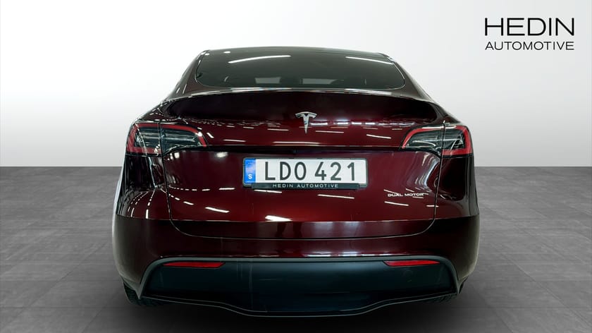 Bild 5 av Tesla Model Y Long Range AWD 514hk Panorama