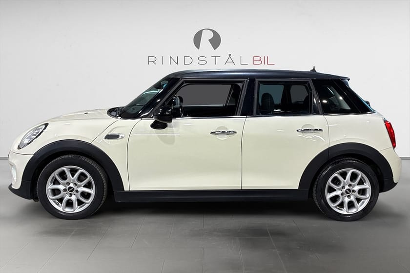 Bild 4 av MINI Cooper 1.5 136 HK PEPPER PDC 0.40L/MIL 360KR/ÅR 13600MIL 16"