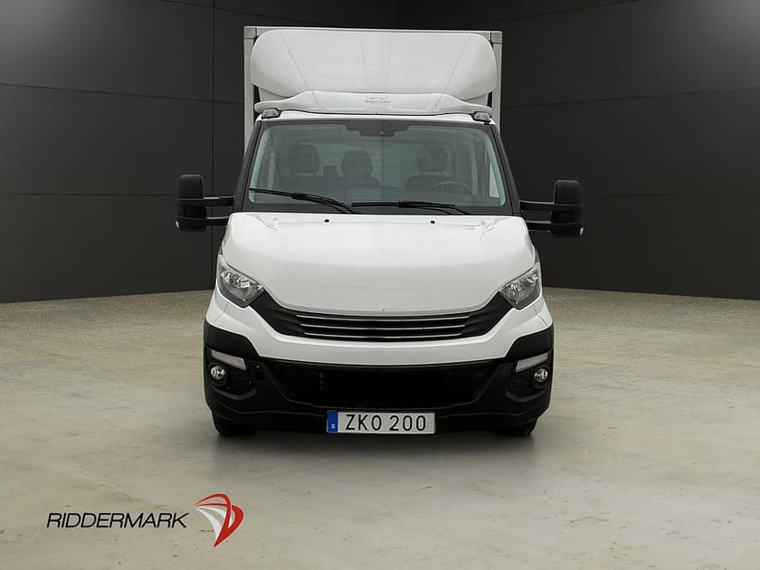 Bild 5 av Iveco Daily 35-160 Chassi Cab 2.3JTD BAKGAVELLYFT 3-Sits Kamera Sidodörr Moms