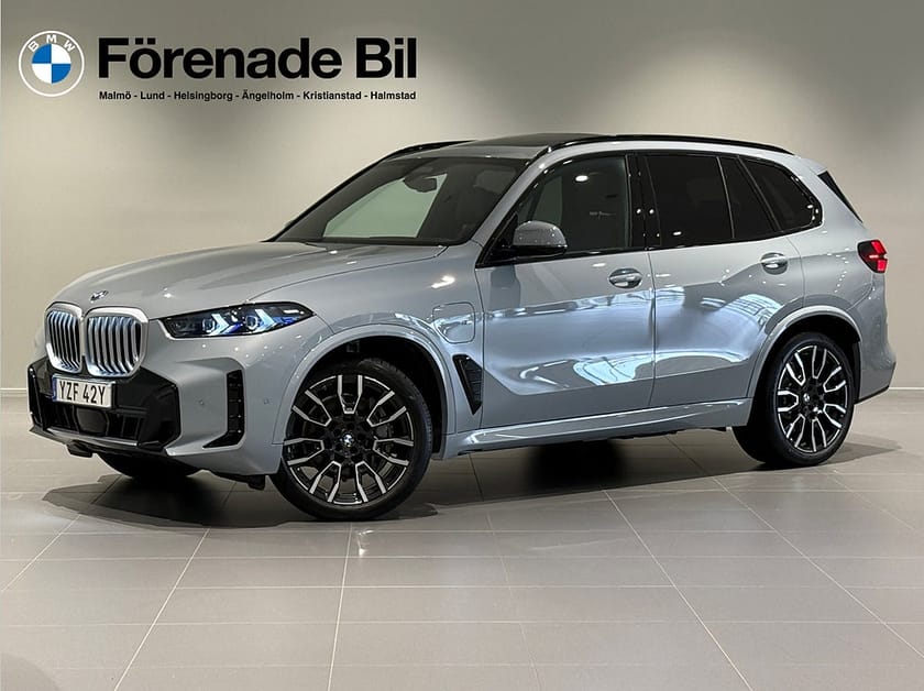 Bild 1 av BMW X5 xDrive50e M Sport Innovation Drag Adpt FartH H/K HuD