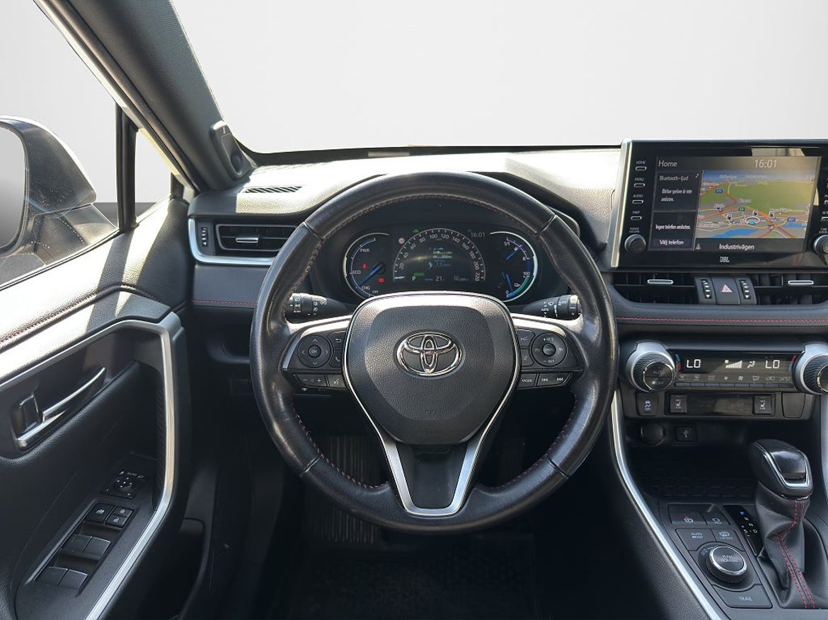 Toyota RAV4 Plug-in Hybrid, bild 12 av 22