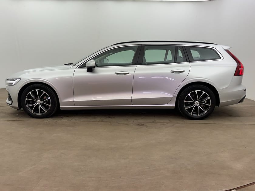 Bild 3 av Volvo V60 B4 Geartronic Momentum Adv Navi Pro H/K B-kamera