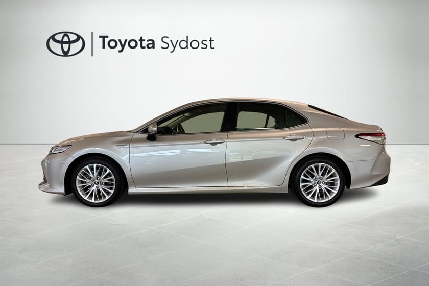 Bild 4 av Toyota Camry Hybrid Executive Premiumpaket HUD JBL