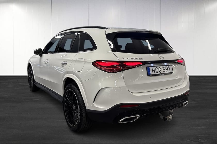 Bild 3 av Mercedes-Benz GLC 300 d e 4MATIC AMG DRAG PANO BURMESTER
