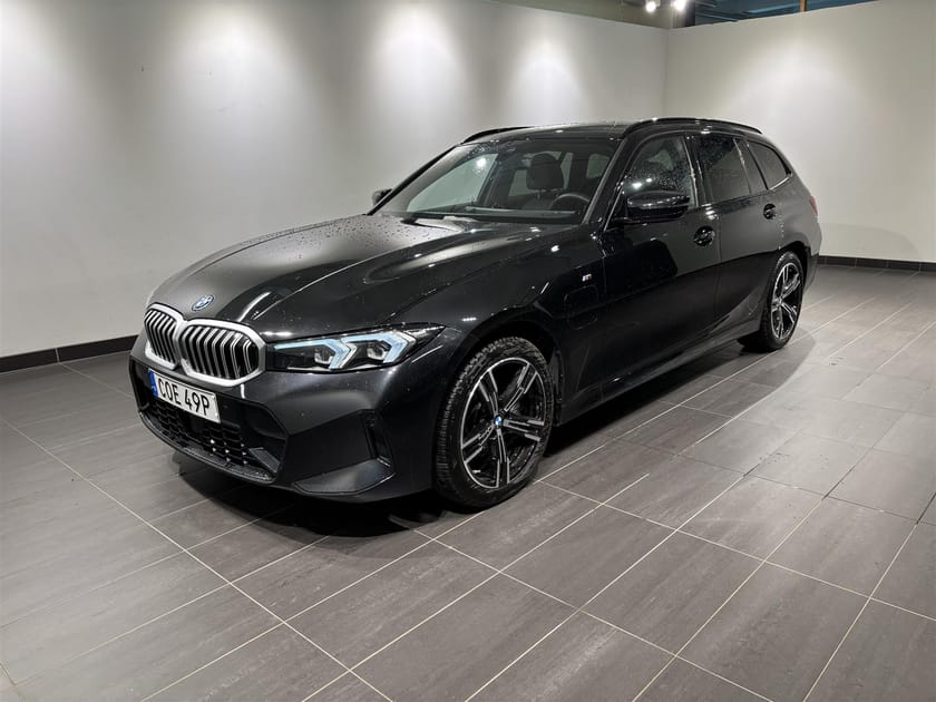 Bild 1 av BMW 330e xDrive Touring