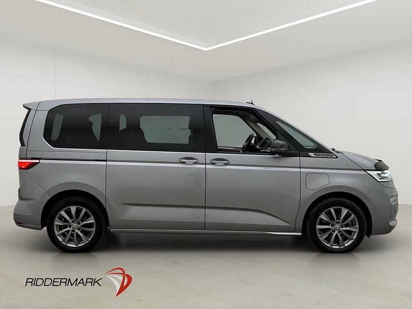 Bild 2 av Volkswagen Multivan eHybrid Värmare Drag Pano CARPLAY 7-Sits