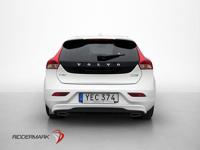 Bild 5 av Volvo V40 D3 150hk Summum Panorama Kamera Navi Skinnklädsel