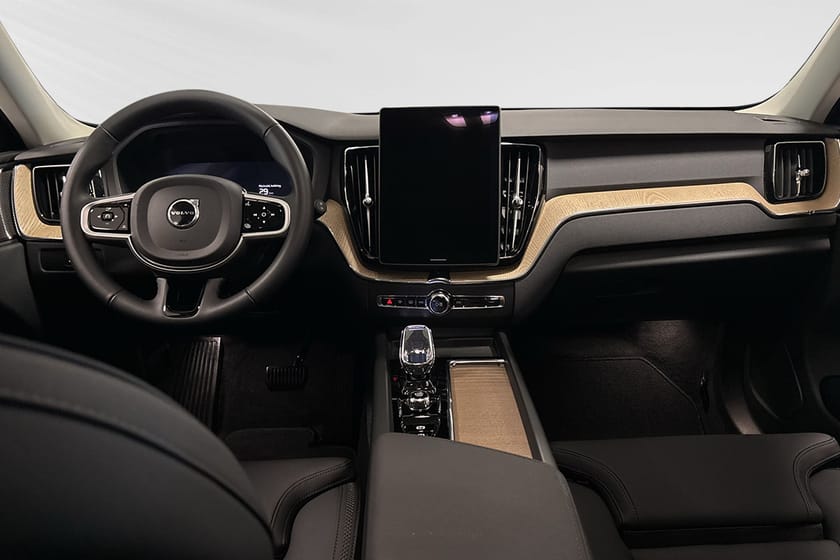 Bild 5 av Volvo XC60 T6 Plus Dark Nordic Edition