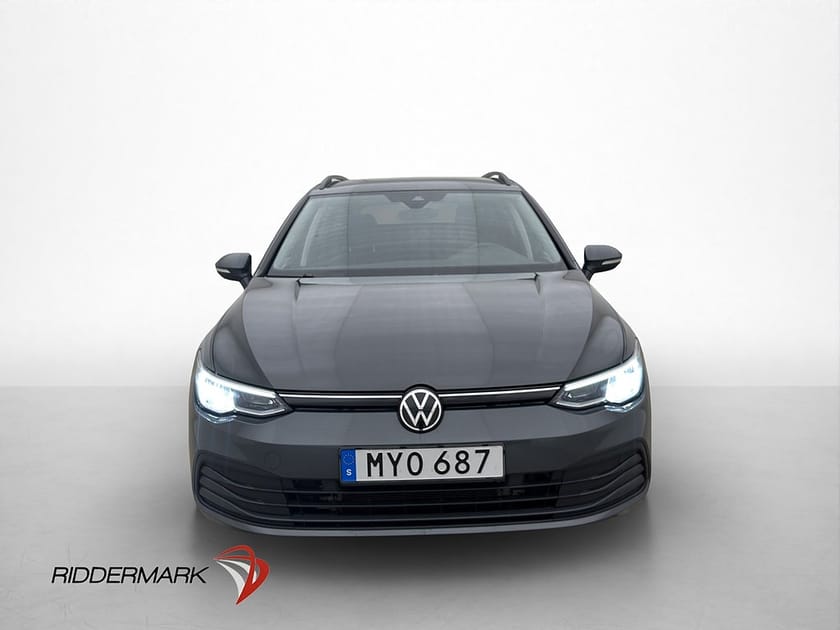 Bild 2 av Volkswagen Golf Sportscombi SC 1.5 eTSI 131hk MOMS Drag Kamera Carplay